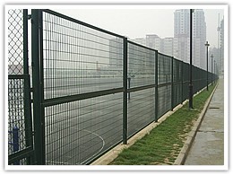 供应铁丝网、各种丝网、丝网、丝网类、护网